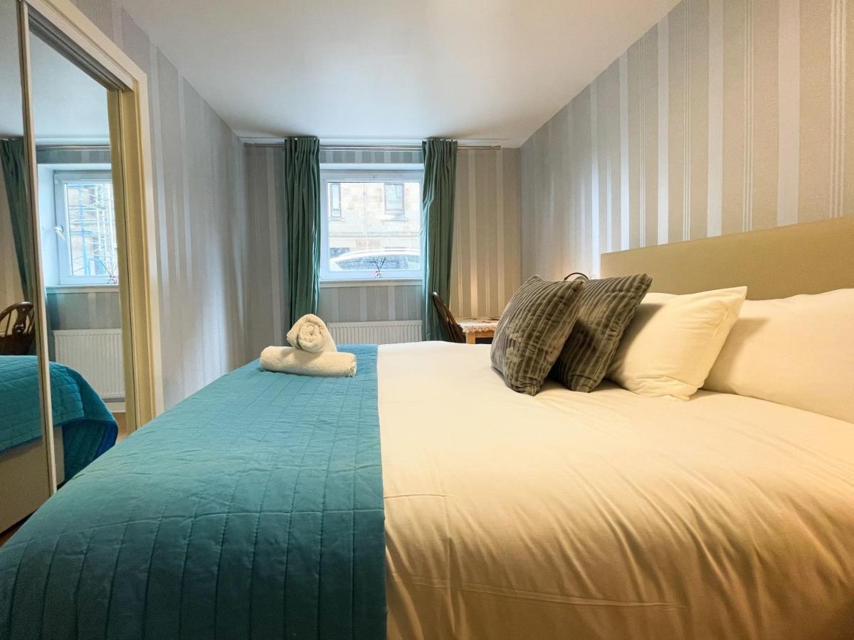 Kelvingrove 2 Bedroom Apartment - Private Parking Glasgow Bagian luar foto